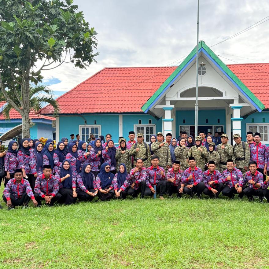 Semangat Kebersamaan Aparatur Desa Bentenglompoe Hadiri Upacara Hari Kesadaran Nasional 
