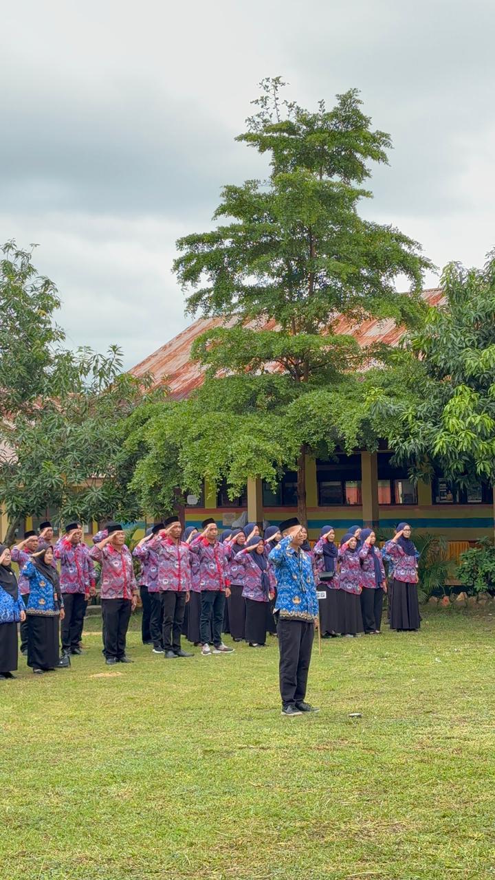 Hari Kesadaran Nasional 17 Juni 2026, Perangkat Desa Benteng Lompoe Perkuat Komitmen Melayani Warga